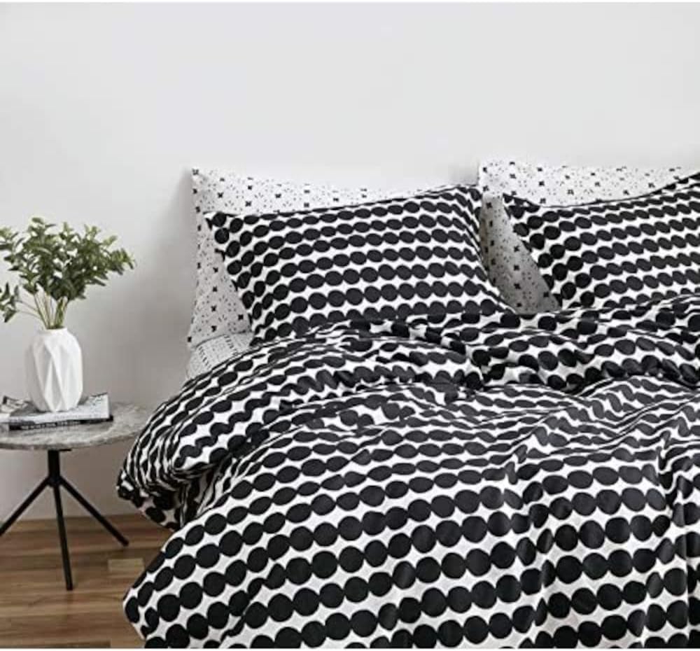 Marimekko - Queen Duvet Cover Set, Cotton Bedding with Matching Shams & Button Closure, All Season Home Decor (Rasymatto Black, Queen)