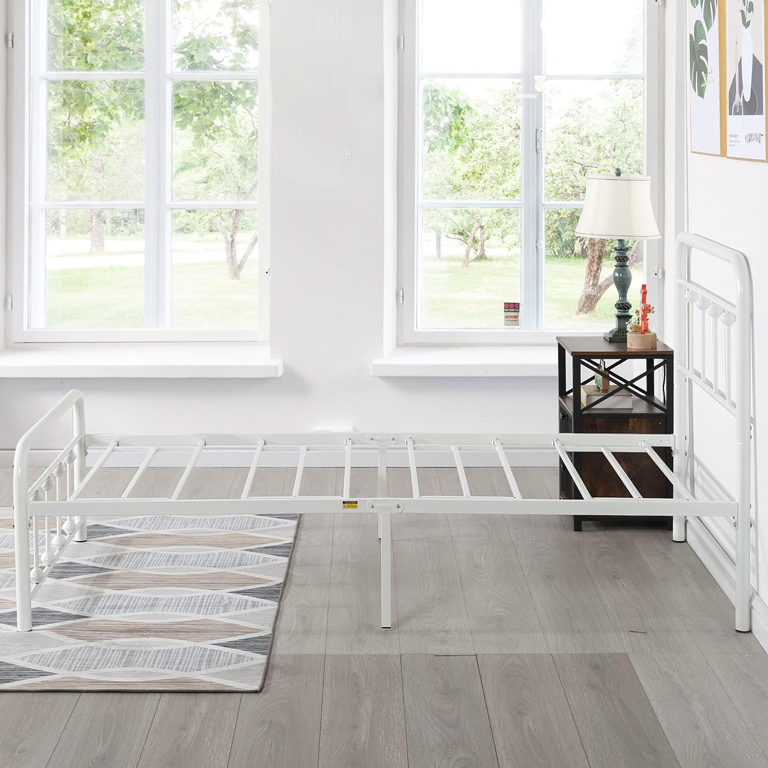 VECELO Twin Size Victorian Style Metal Bed Frame with Headboard Classic Metal Platform Bed Frame Mattress Foundation with Victorian Style Footboard/Under Bed Storage/No Box Spring Classic White