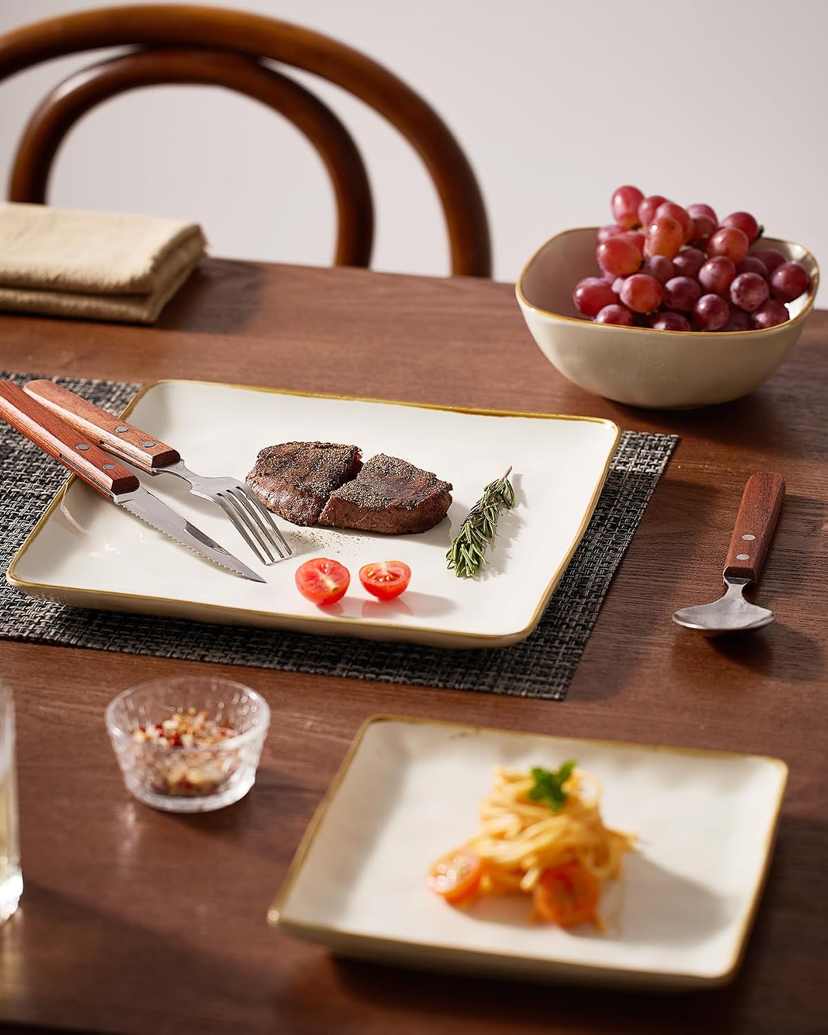 Famiware Ocean Square Plates and Bowls Set, 18 Pieces Dinnerware Sets, Dishes Set for 6, Microwave and Dishwasher Safe, Scratch Resistant, Vanilla White