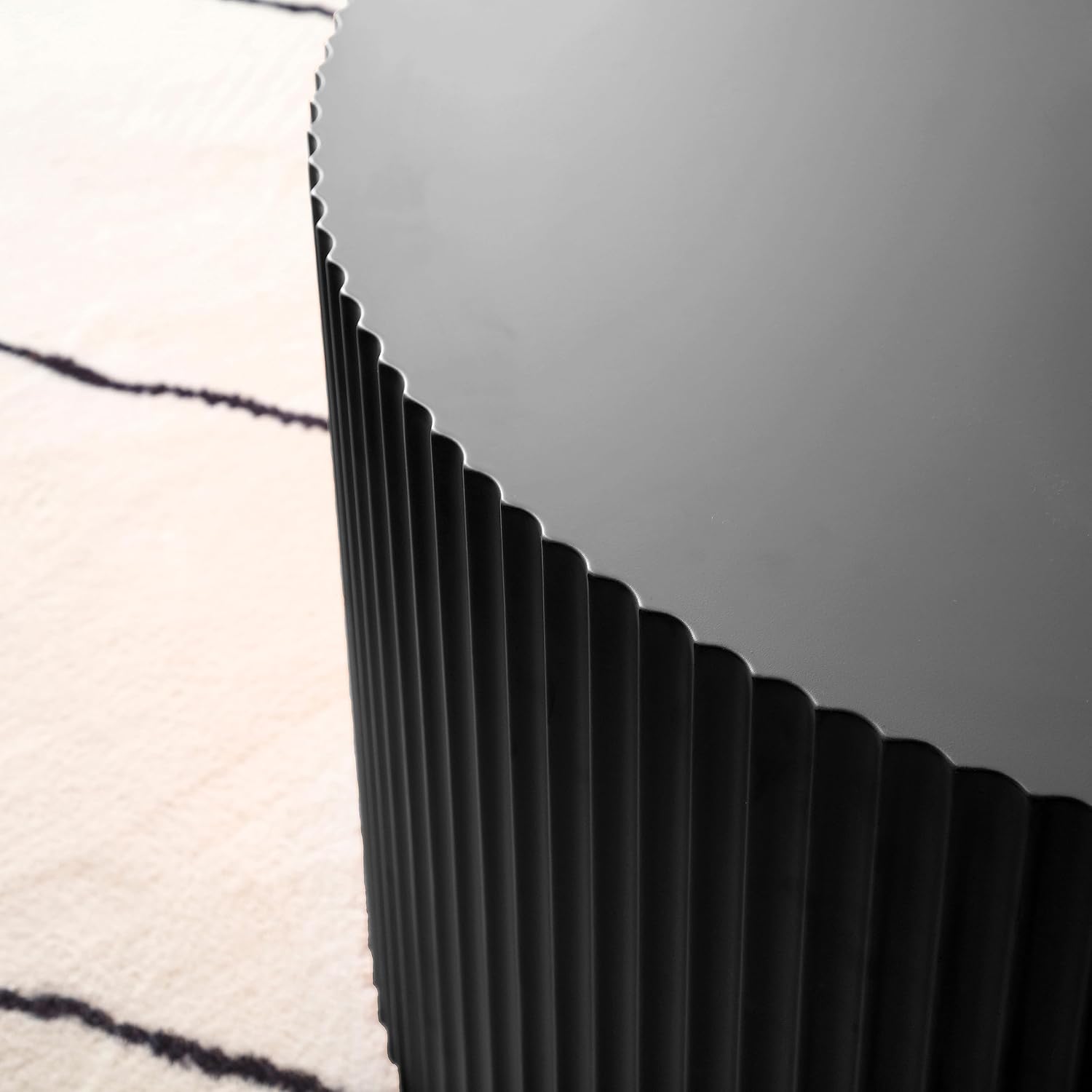 Round Nesting Coffee Table, Modern Wood Coffee Table Unique Shaped Set of 2 for Small Space, Living Room - Black