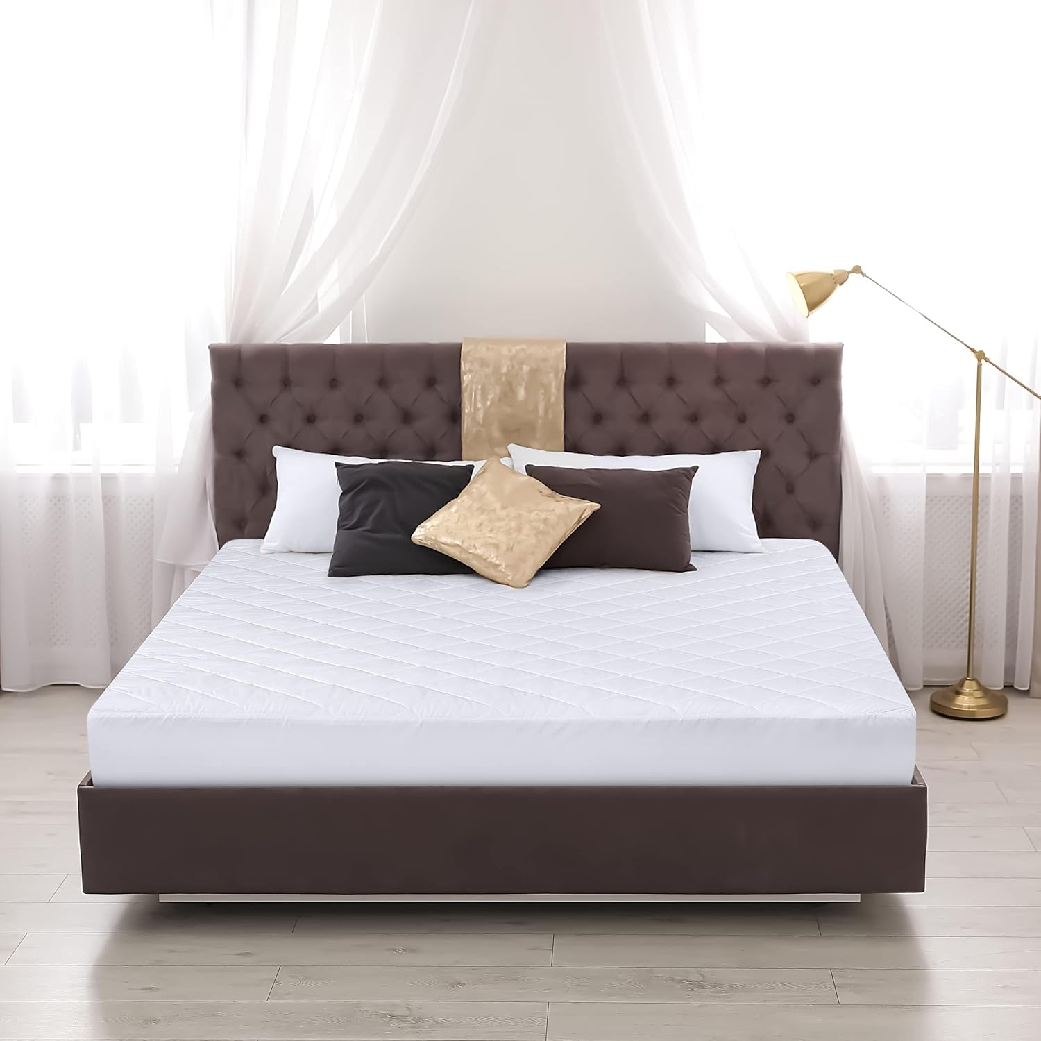 Utopia Bedding Quilted Fitted Mattress Pad, Twin Size, Elastic Fitted Mattress Topper Protector and Cover Stretches up to 16 Inches Deep, Machine Washable (White, Pack of 10)