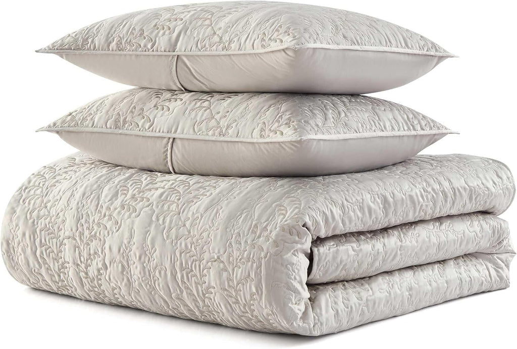 Martha Stewart - Queen Size Quilt Set, Soft & Smooth Sateen Bedding with a Light and Breathable Feel, 3 Piece Bed Set with Matching Pillowcases (Fern Embroidery Grey)