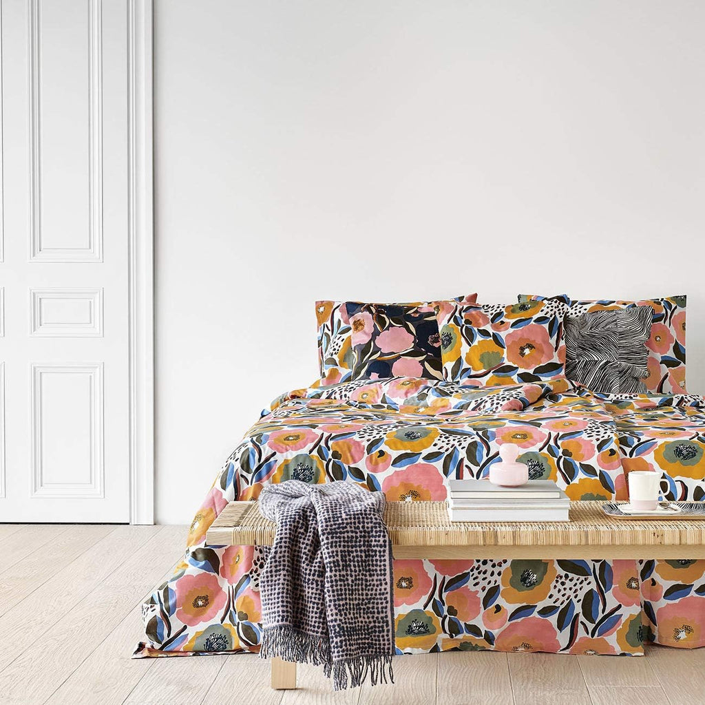 Marimekko - King Duvet Cover Set, Cotton Percale Bedding with Matching Shams & Button Closure, All Season Home Decor (Rosarium Pink, King)