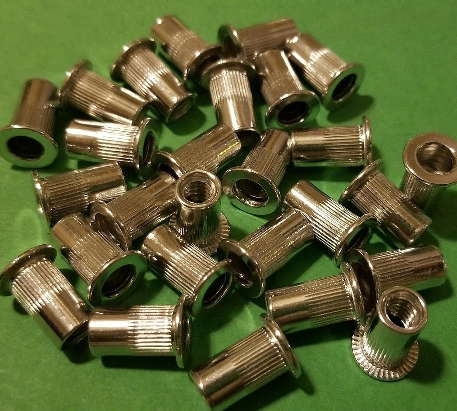 Pack of1000 pcs 10-24 Aluminum Rivet Nut Rivnut Insert Nutsert SAE 10-24 UNC HQ