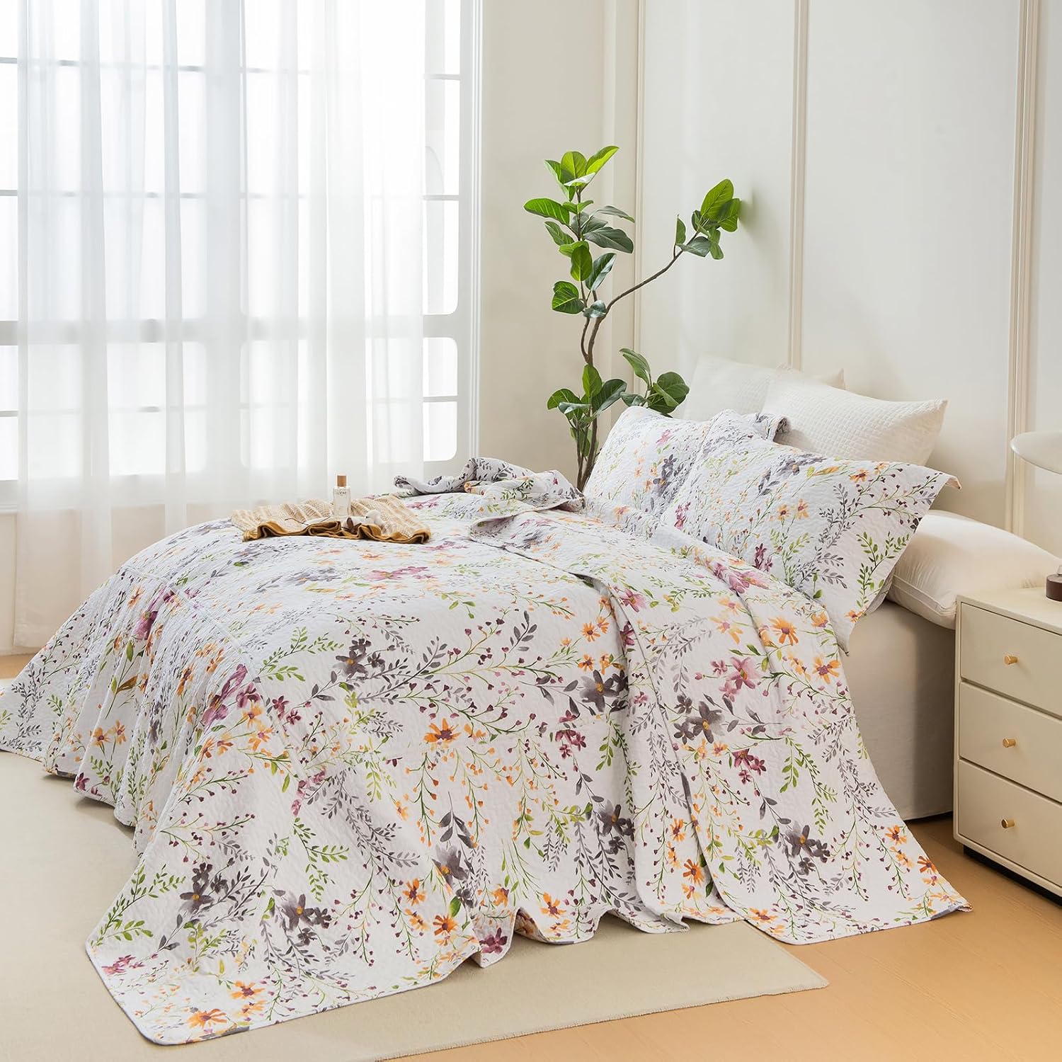 Sanracie Oversized Queen Quilt Bedspread Set(102'x118'), 100% Cotton Floral Quilted Set 3Pcs Yellow Wild Flower Botanical Printed Pattern Bedding Set for All Seasons