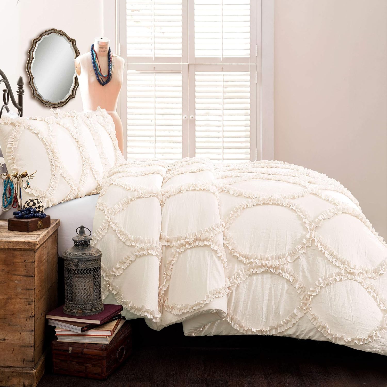 Lush Decor Avon Comforter Set, 3 Piece Set, King, Ivory - Romantic Farmhouse Bedding Set - Elegant Ruffle Bedding - Soft Textured Comforter - Country Cottage & Farmhouse Bedroom Decor