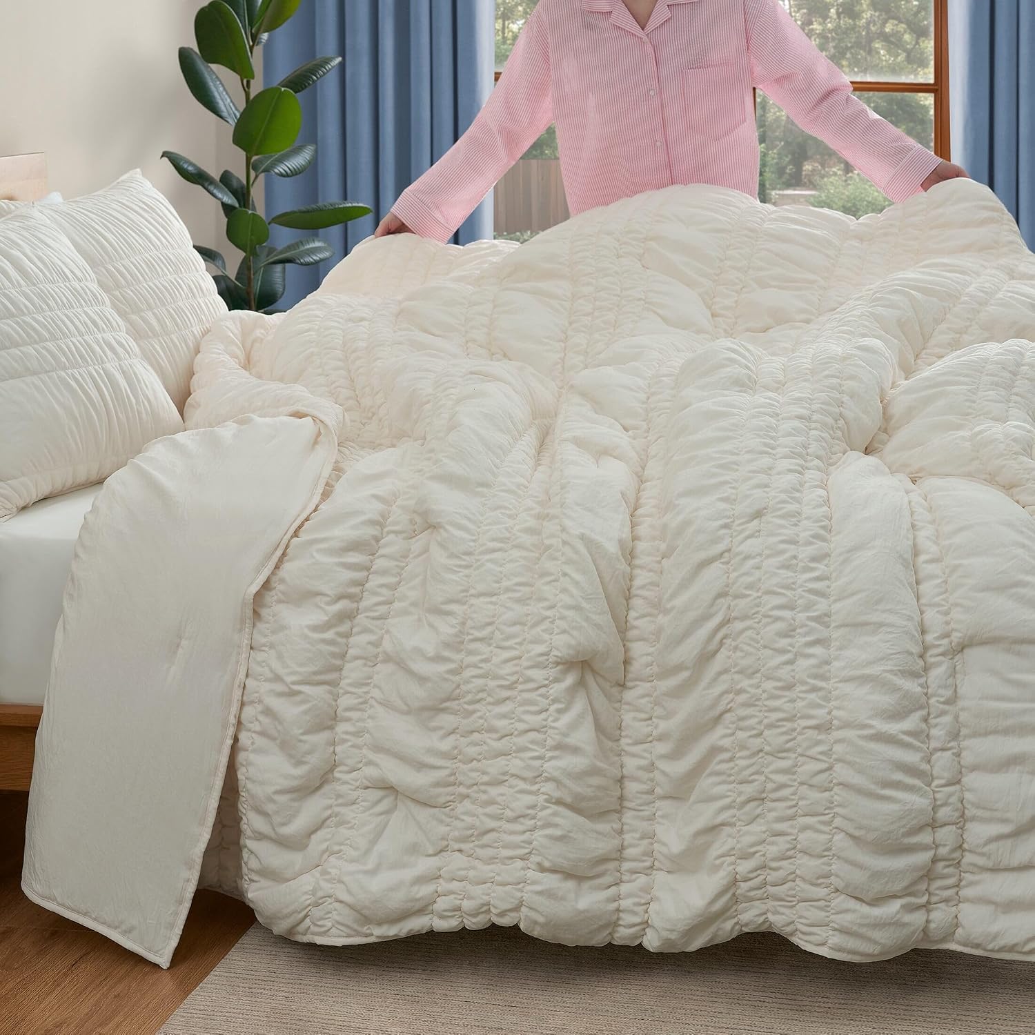 UGG Full/Queen Quilt Set - 3pc Bed Spread with 2 Pillow Shams, All Season Luxury Bedding, Lightweight Quilted Soft Textured Comforter, Cozy Coastal Queen Quilt Set, Beige Snow (Tide Devon)