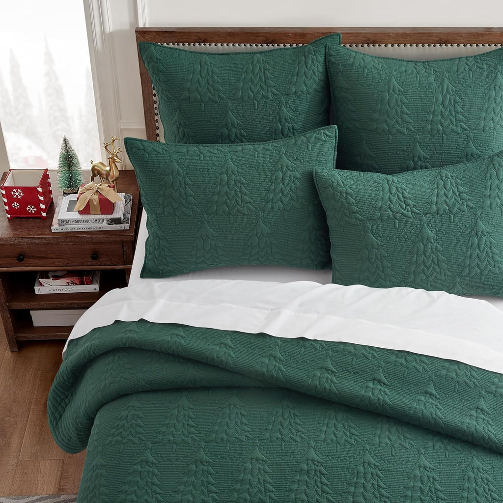Levtex Home - O Christmas Tree Quilt Set - Twin Quilt and One Standard Sham - Christmas Tree - Green - Quilt (68x86in.) and Sham (20x26in.) - Reversible - Cotton