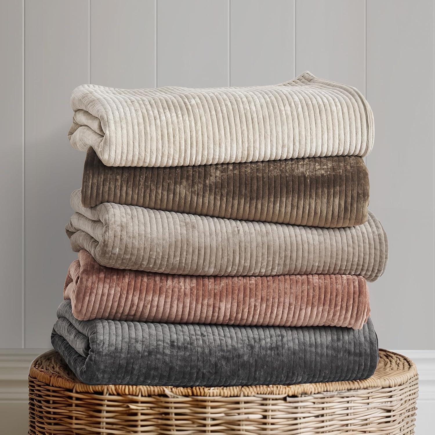 EverGrace Velvet Quilt Set California King 118'' x 106'', Luxurious Soft Bedding Sets, Lightweight Velvet Comforter for All Season, Striped Oversized Bedspread Coverlet w/ 2 Shams, Terracotta Clay