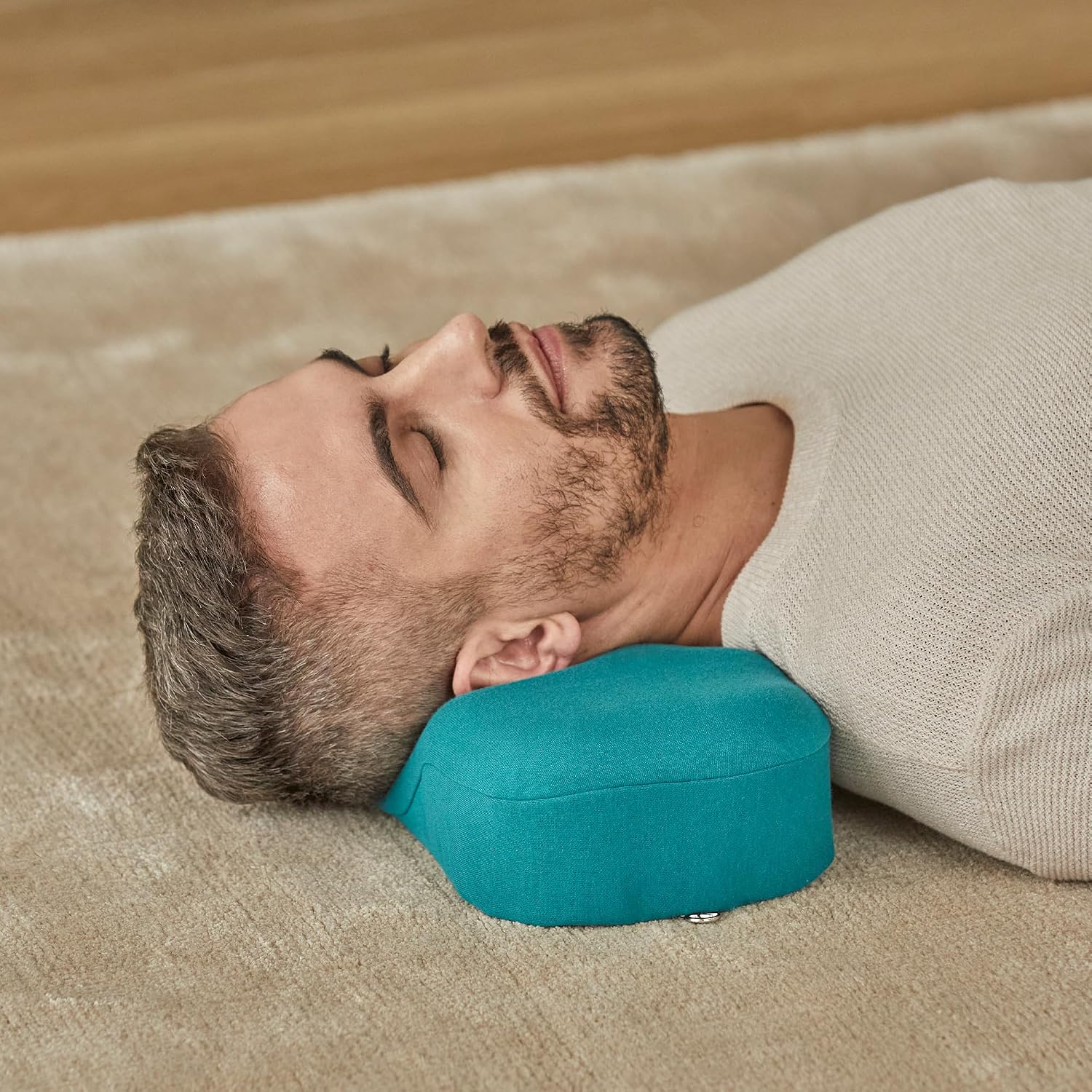 Kanuda Travel Pillow (Scandi Blue) – Orthopedic Cervical Neck Pillow for Travel, Firm Ergonomic Memory Foam Support with CV4 & OCBR Therapy, Washable Cover & Storage Bag