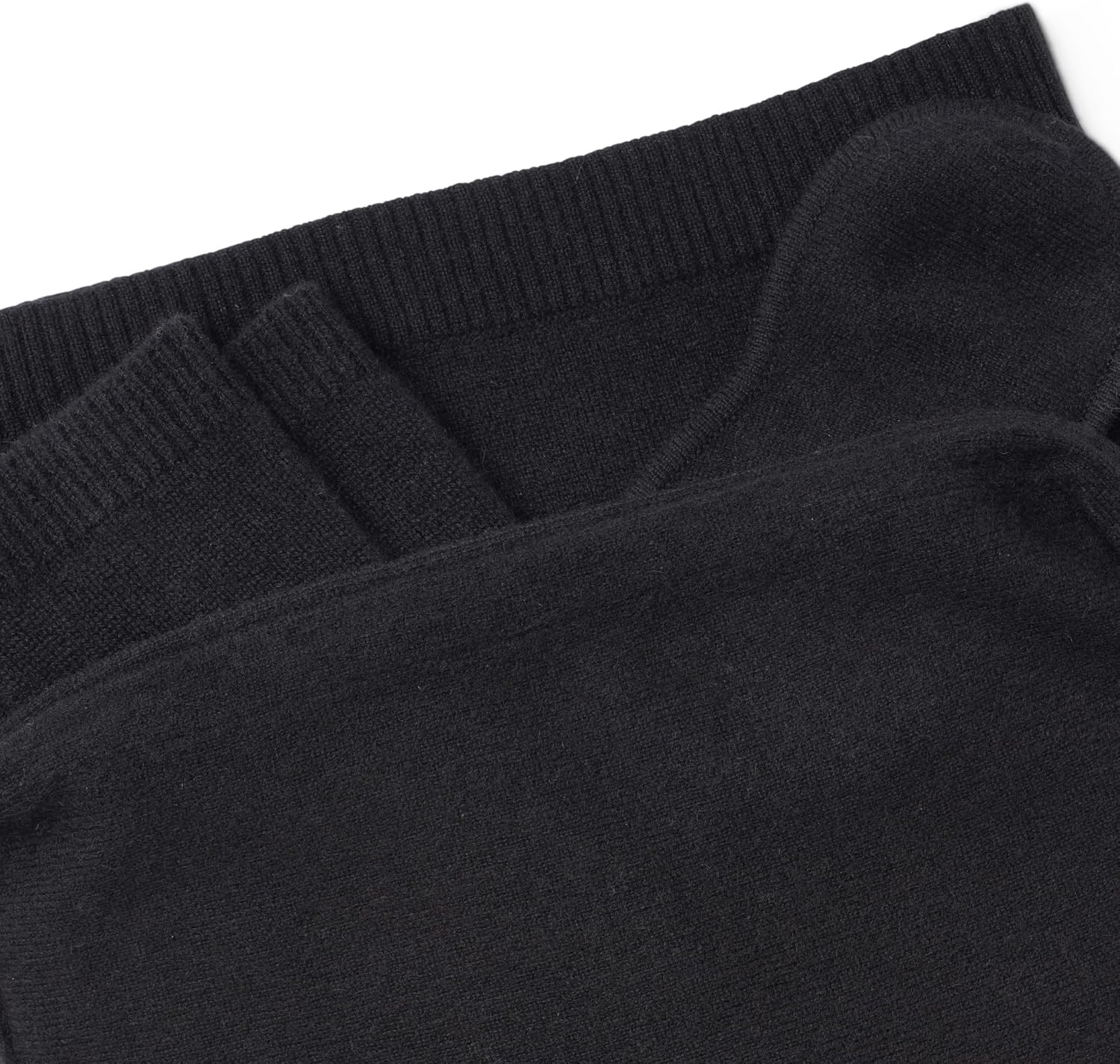 Jet&Bo 100% Pure Cashmere Travel Set: Blanket, Eye Mask, Socks, Carry/Pillow Case Black in Gift Box