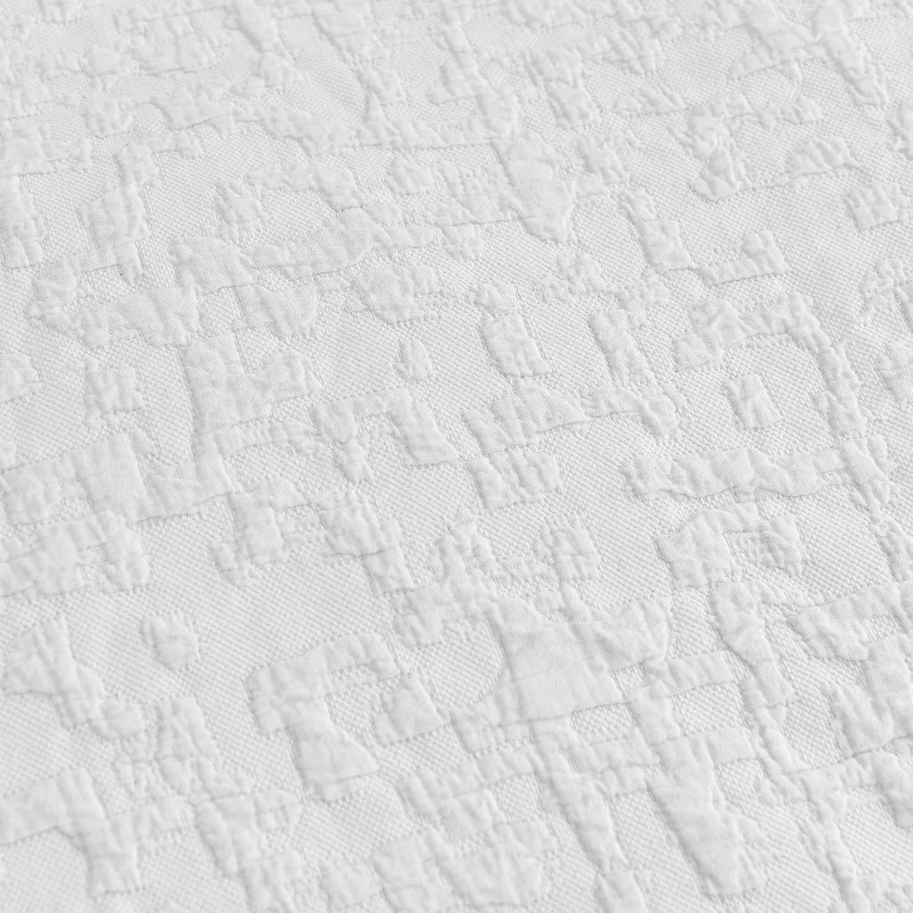 HiEnd Accents Porto Matelassé 3 Piece Duvet Cover Set with Pillow Shams, Queen Size, Cotton Vintage White Textured Modern Boho Chic Casual Luxury Bedding, 1 Comforter Cover, 2 Pillowcases