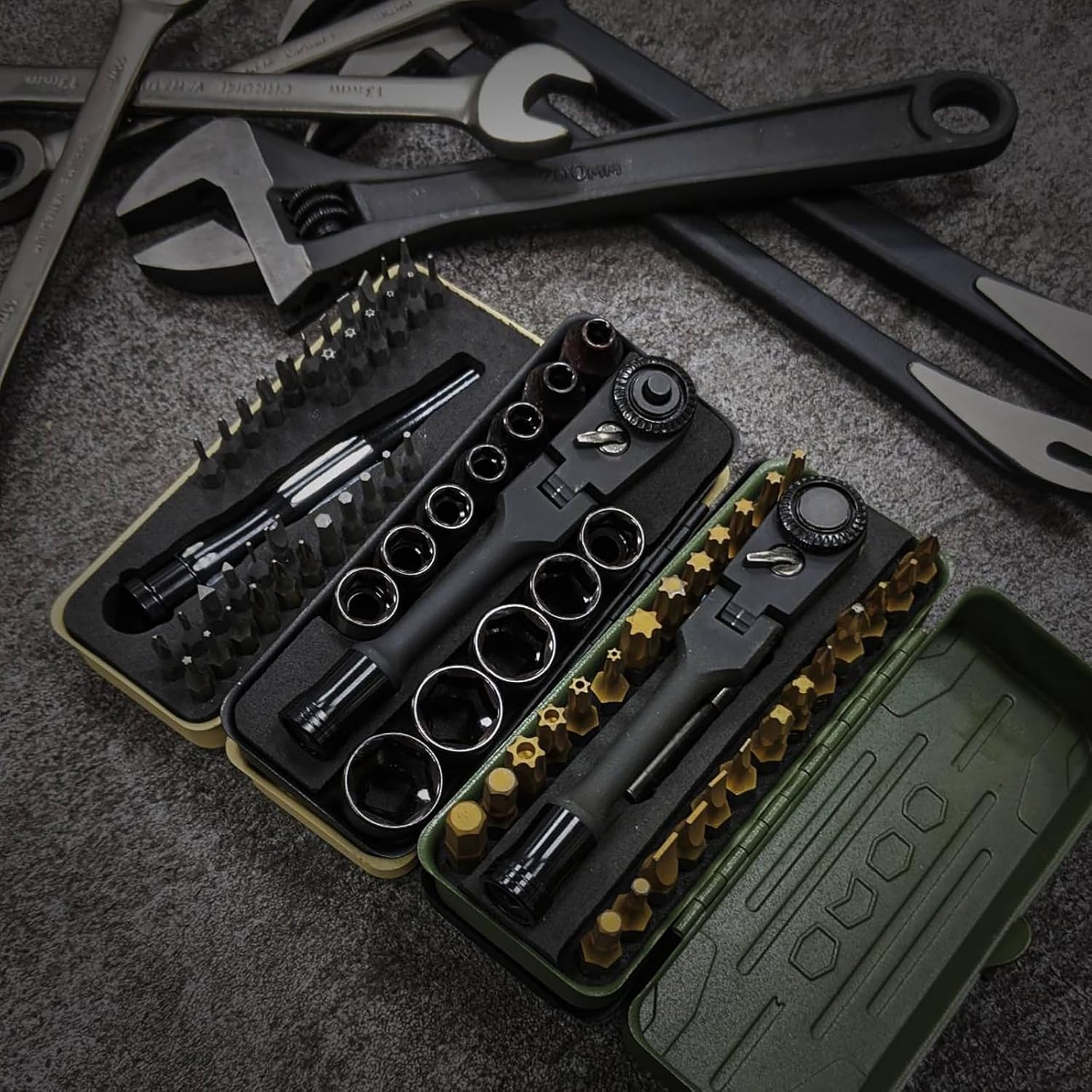 KESI Tool 77-Piece Torx bit Set Fully Armed Set with Waterproof Camera Hard Protective Case with 29-Piece 1/4' Multi Function Bits Set & 13-Piece 1/4' Spline Set & 35-Piece Precision Bits Set (Green)