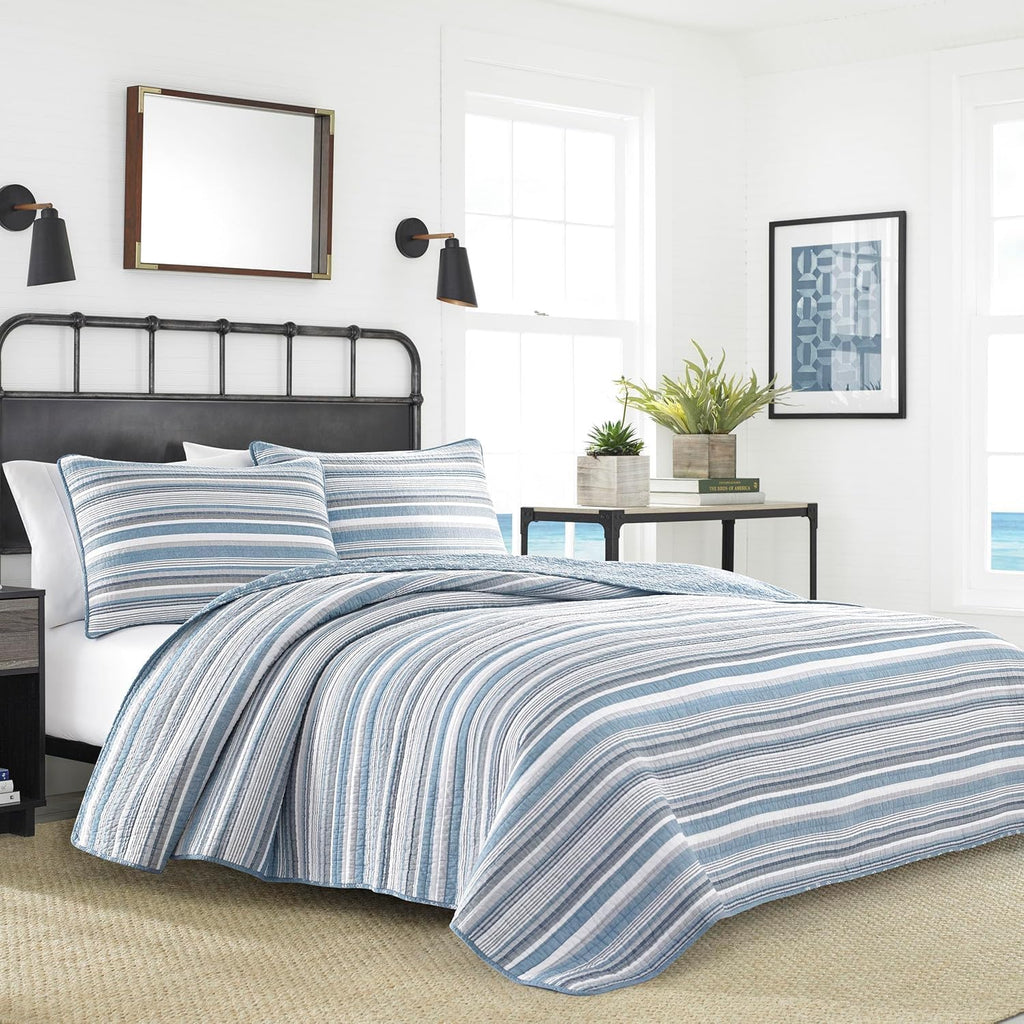Nautica - Queen Quilt Set, 100% Cotton Bedding with Matching Shams, Reversible Stripe and Anchor Design, Lightweight for Year-Round Layering (Jettison Blue)