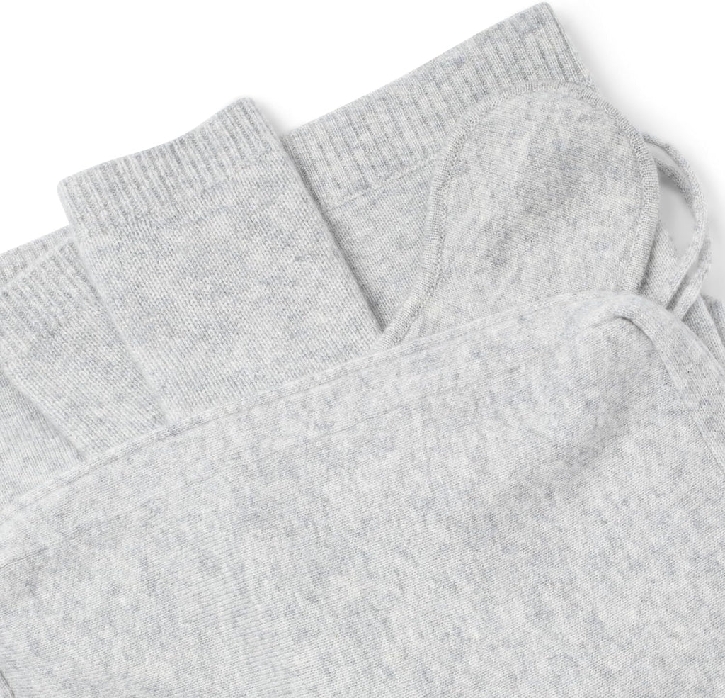 Jet&Bo 100% Pure Cashmere Travel Set: Blanket, Eye Mask, Socks, Carry/Pillow Case Gray in Gift Box