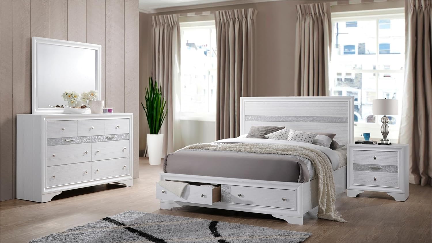 Style Full 4 Storage Bedroom Set Made with Wood in White