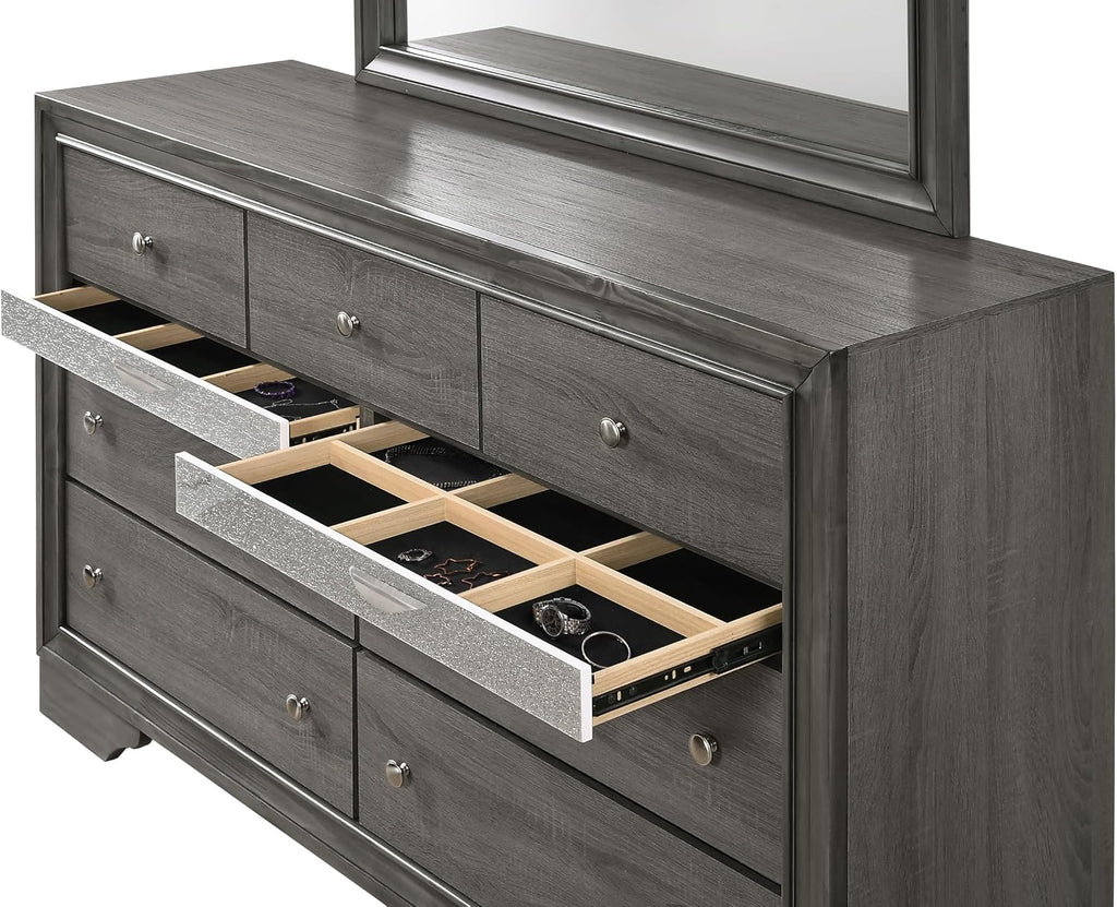 Style Full 4 Storage Bedroom Set Made with Wood in Gray
