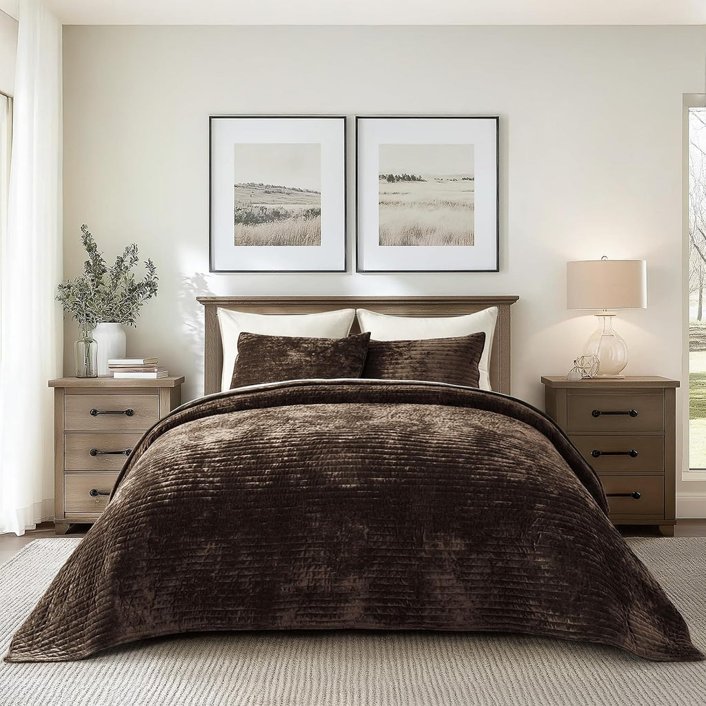 EVERGRACE Velvet Quilt Set California King 118'' x 106'', Luxurious Soft Striped Channel Bedding Set, Lightweight Velvet Comforter for All Season, Oversized Bedspread Coverlet w/ 2 Shams, Walnut Brown