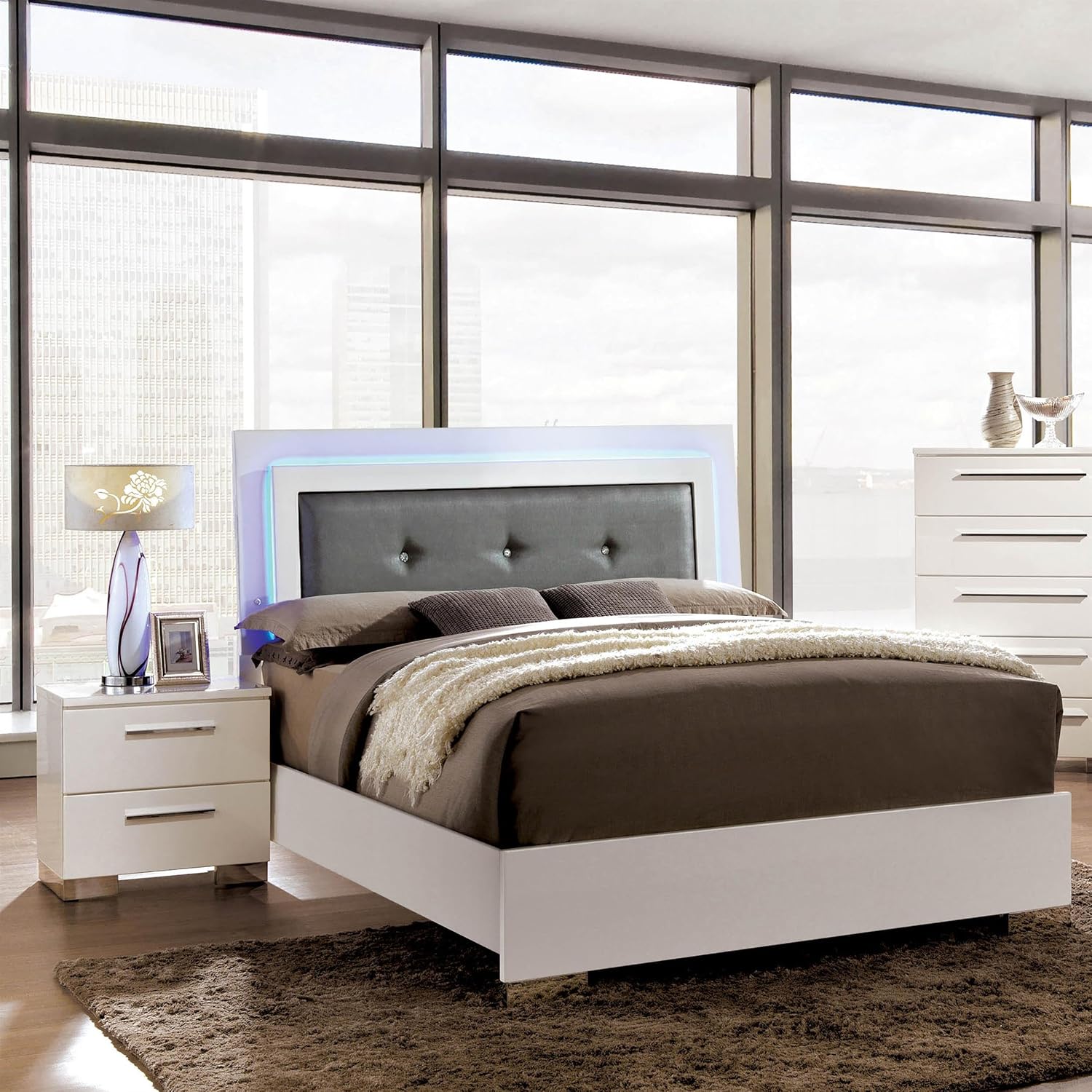 Furniture of America FOA Rayland 2pc Glossy White Wood Bedroom Set - Full + Nightstand