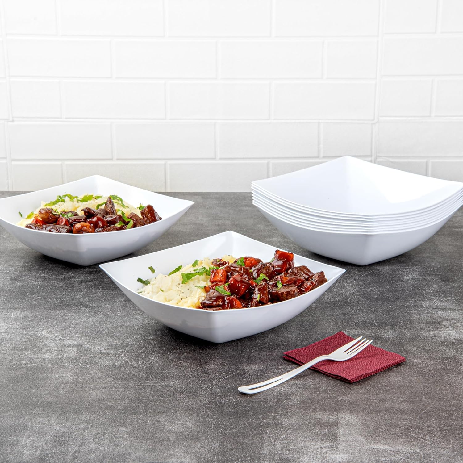 Restaurantware Moderna 64 Ounce Fancy Plastic Bowls 100 Square Disposable Salad Bowls - Durable Heavy-duty White Plastic Bowls For Warm And Cold Foods