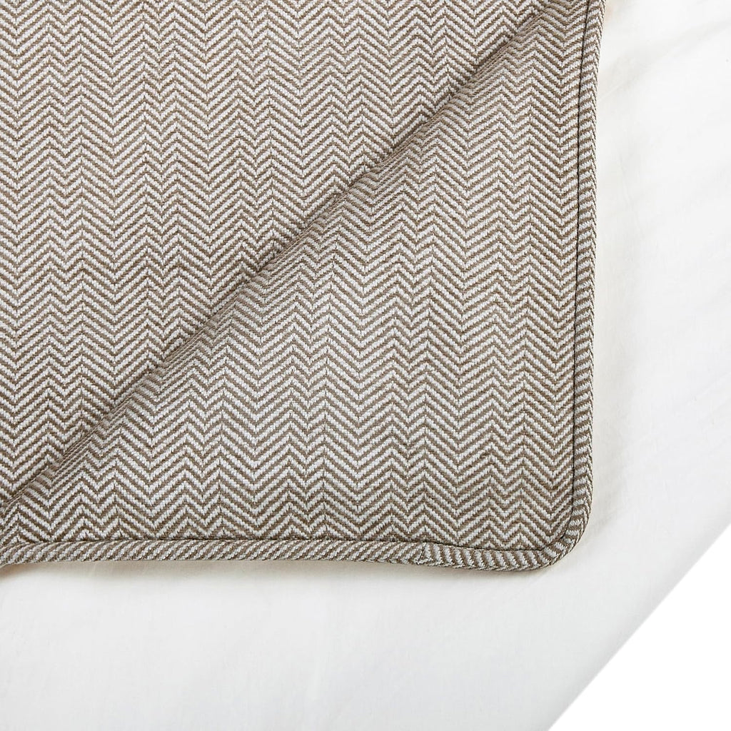 HiEnd Accents Chenille Herringbone 3 Piece King Duvet Set, Light Tan, Timeless Classic Modern Rustic Woven Tweed Luxury Bedding Set, 1 Duvet Cover and 2 Pillowcases