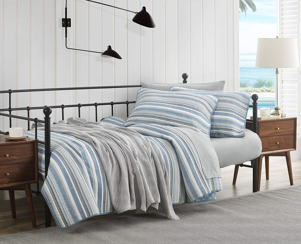 Nautica - Queen Quilt Set, 100% Cotton Bedding with Matching Shams, Reversible Stripe and Anchor Design, Lightweight for Year-Round Layering (Jettison Blue)