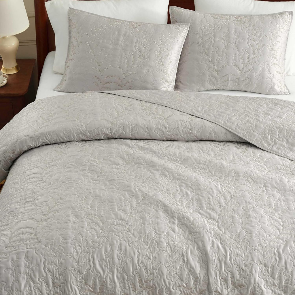 Martha Stewart - Queen Size Quilt Set, Soft & Smooth Sateen Bedding with a Light and Breathable Feel, 3 Piece Bed Set with Matching Pillowcases (Fern Embroidery Grey)