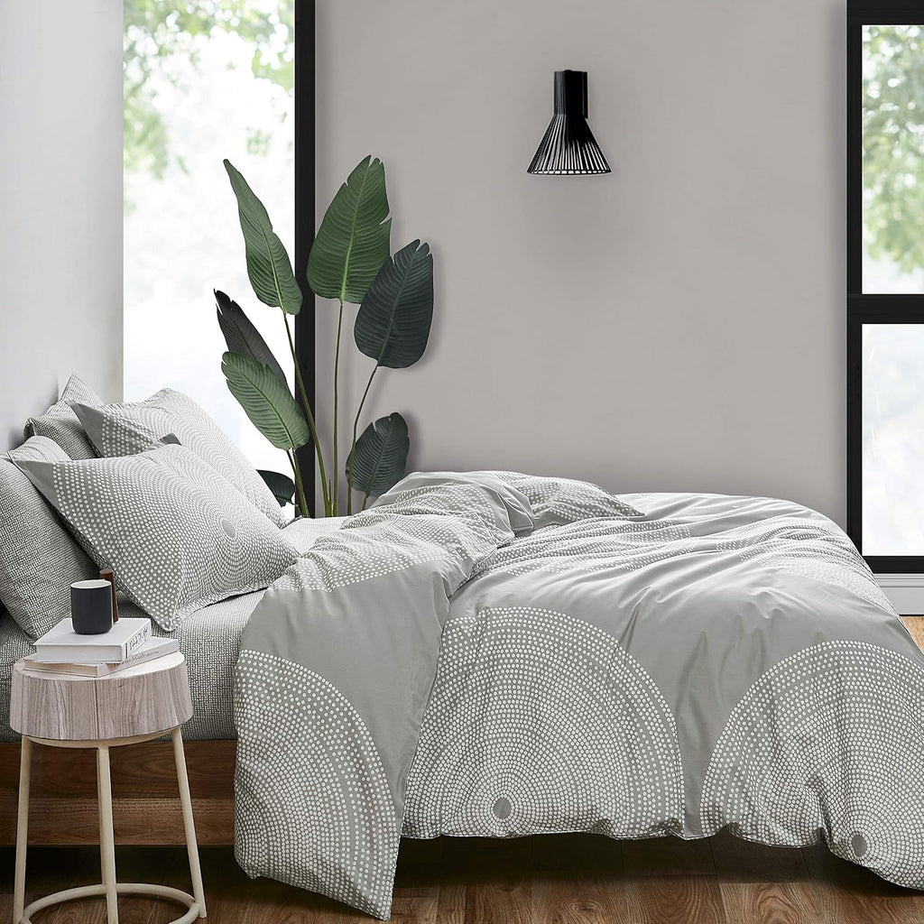 Marimekko - King Duvet Cover Set, Smooth Cotton Percale Bedding with Matching Shams, Lightweight Home Decor (Fokus Grey, King)