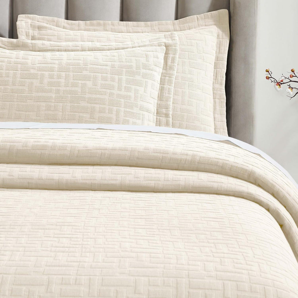 Superior 3 Piece Cotton Bedspread and Sham Set, Home Bed Decor, Decorative Bed Spread, 2 Pillow Shams, Medium Weight, Geometric Matelasse Coverlet, Bedding Essentials, Madrid Collection, Queen, Ivory