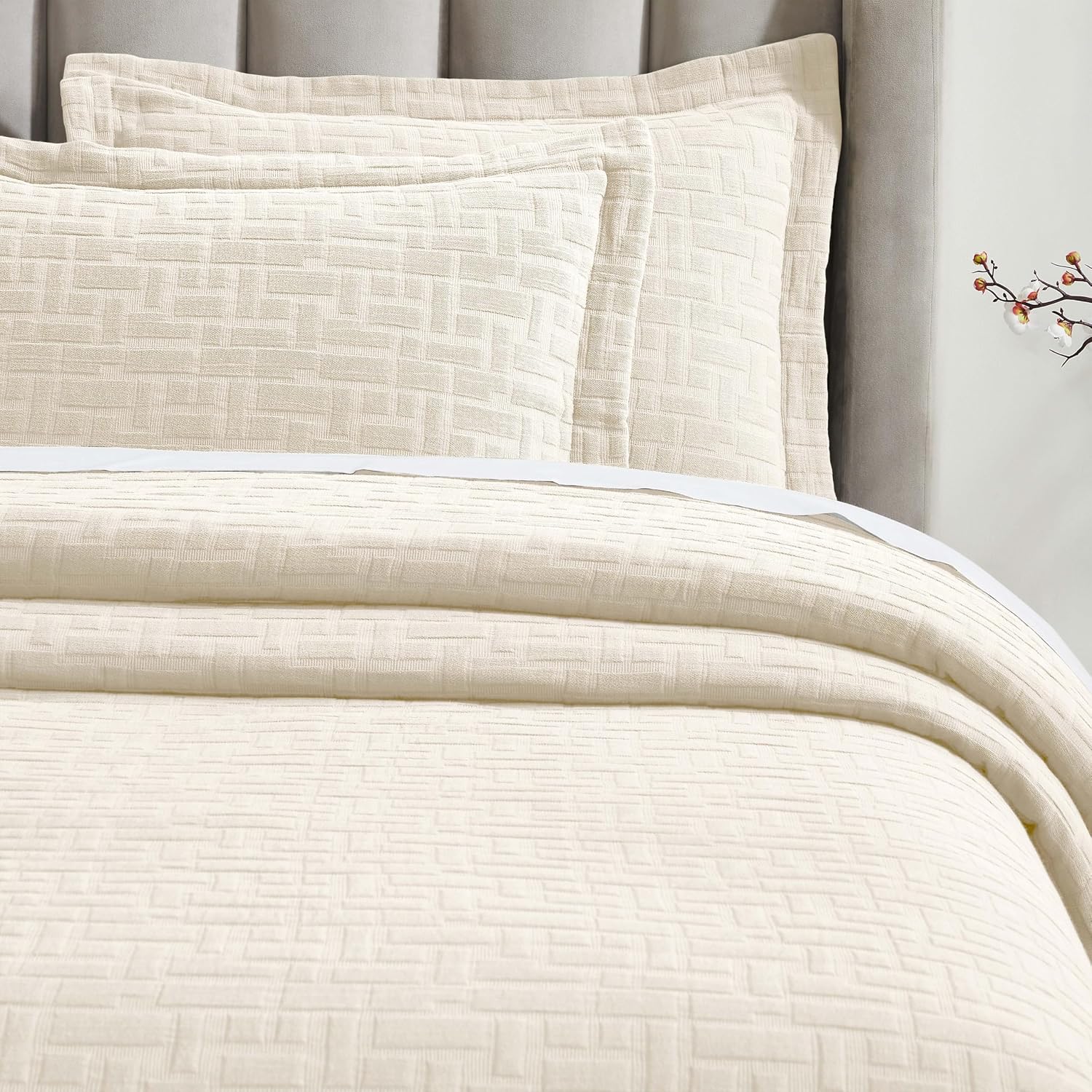 Superior 3 Piece Cotton Bedspread and Sham Set, Home Bed Decor, Decorative Bed Spread, 2 Pillow Shams, Medium Weight, Geometric Matelasse Coverlet, Bedding Essentials, Madrid Collection, Queen, Ivory