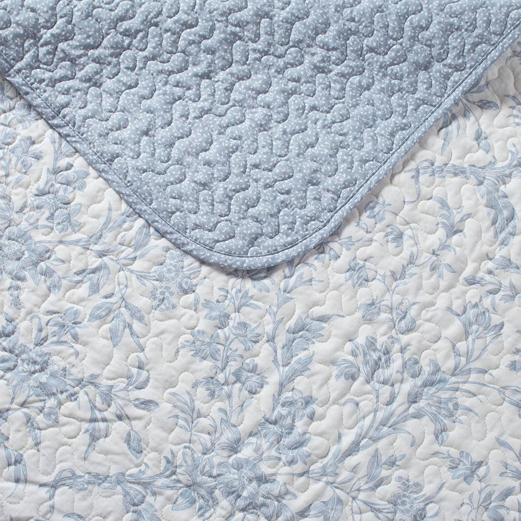 Laura Ashley - King Quilt Set, Soft Cotton Bedding with Reversible Design, Medium Weight for Year Round Use, 3 Piece Bed Set with Matching Pillowcases (Amberley Blue)