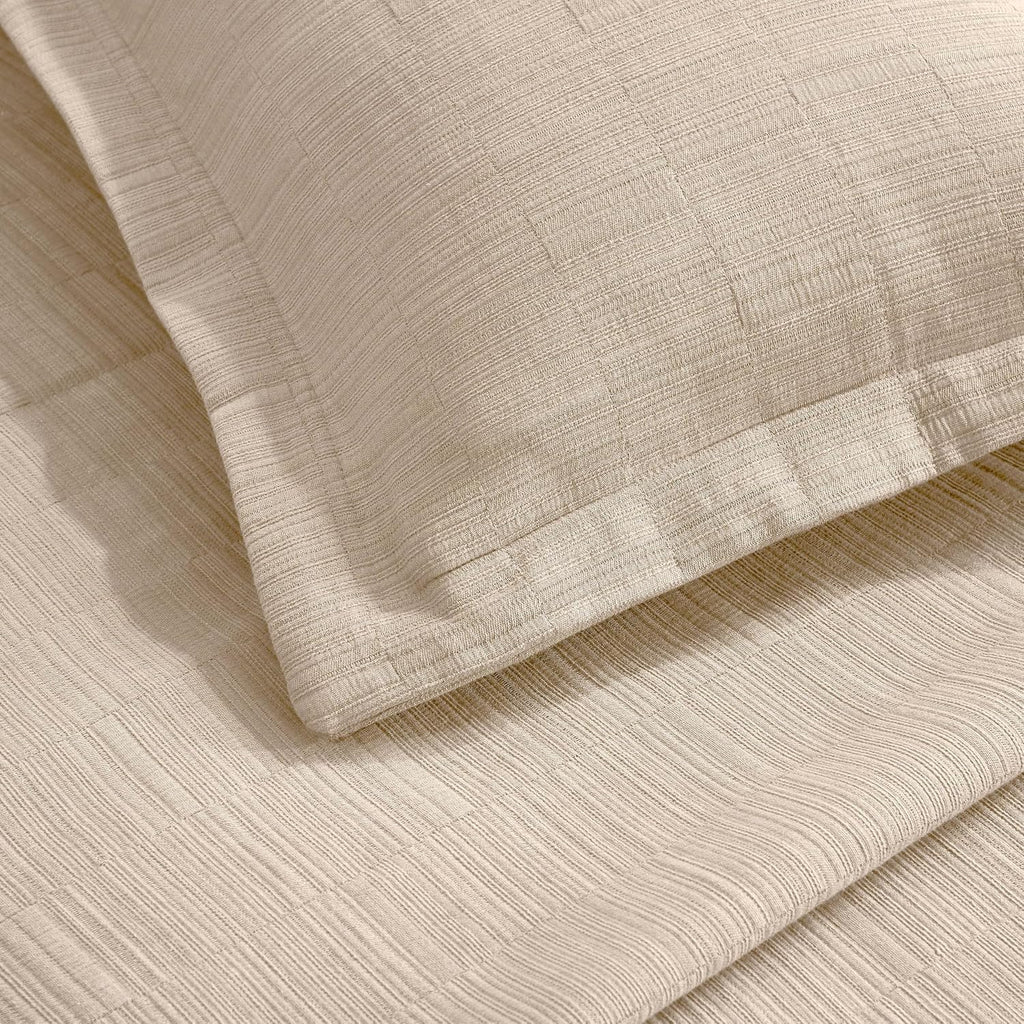 Superior 3 Piece Cotton Bedspread and Sham Set, Home Bed Decor, Decorative Bed Spread, 2 Pillow Shams, Medium Weight, Textured Matelasse Coverlet, Bedding Essentials, Zenith Collection, Full, Beige