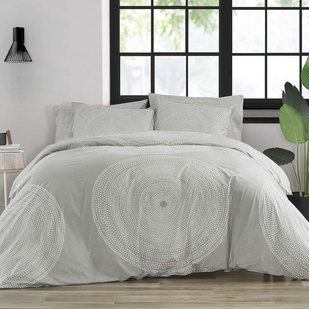 Marimekko - King Duvet Cover Set, Smooth Cotton Percale Bedding with Matching Shams, Lightweight Home Decor (Fokus Grey, King)